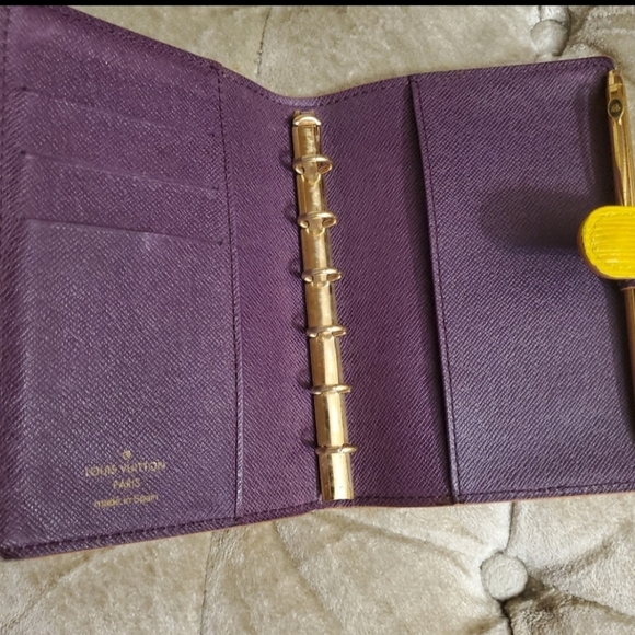 Authentic Louise vuitton agenda cover - Picture 4 of 8